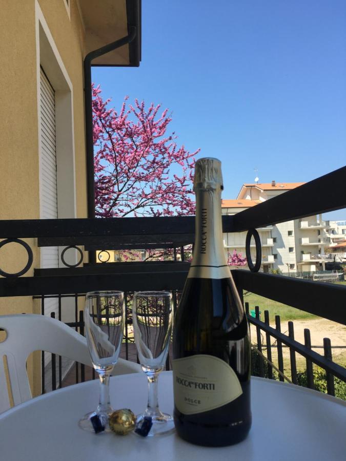 Hotel Villa Rinaldini Ρίμινι Εξωτερικό φωτογραφία