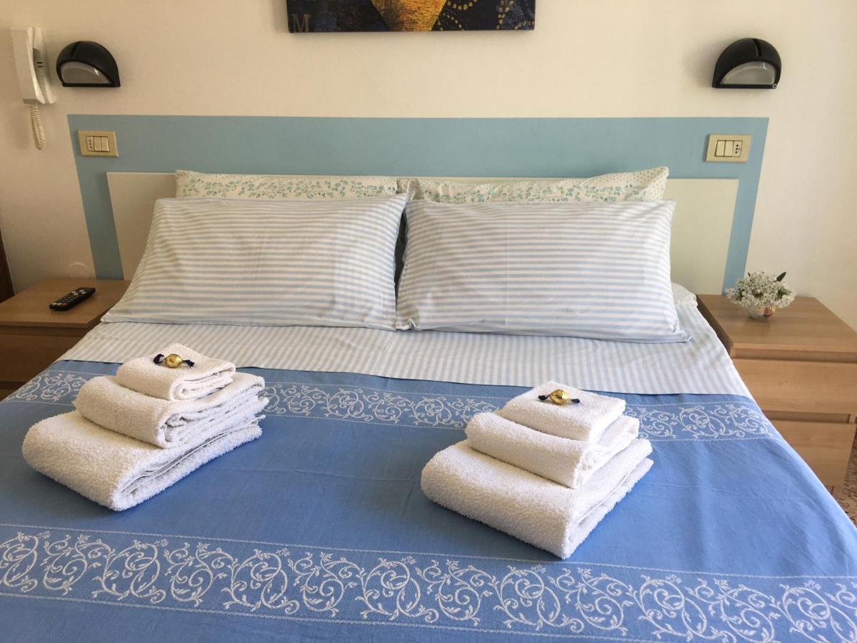 Hotel Villa Rinaldini Ρίμινι Εξωτερικό φωτογραφία