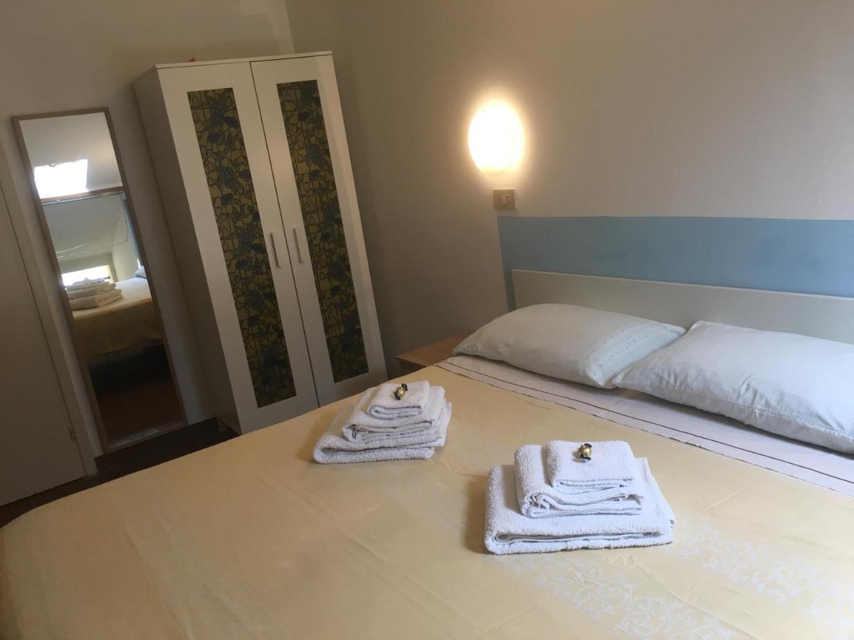 Hotel Villa Rinaldini Ρίμινι Εξωτερικό φωτογραφία
