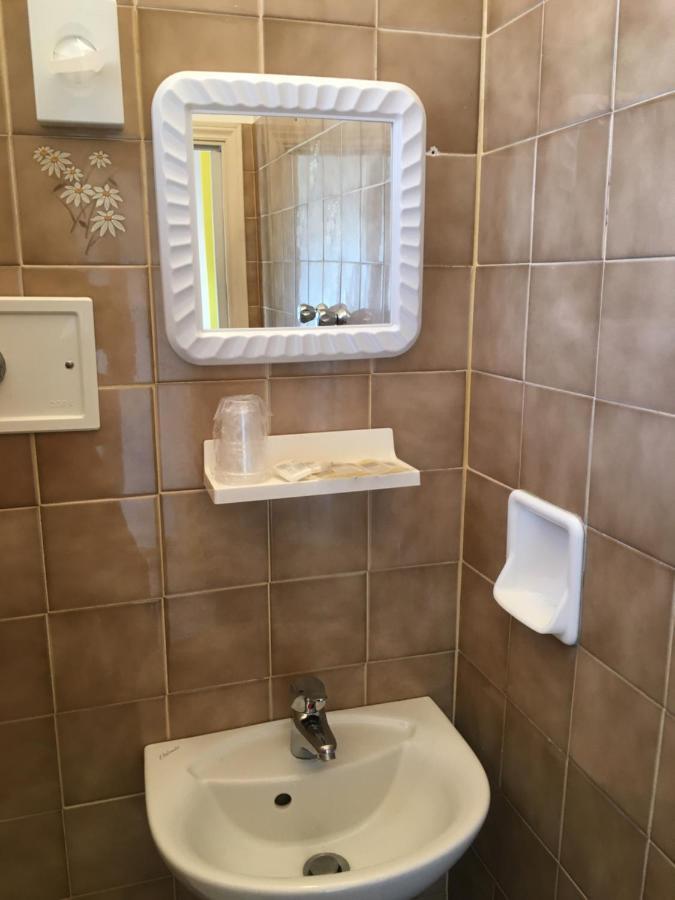 Hotel Villa Rinaldini Ρίμινι Εξωτερικό φωτογραφία